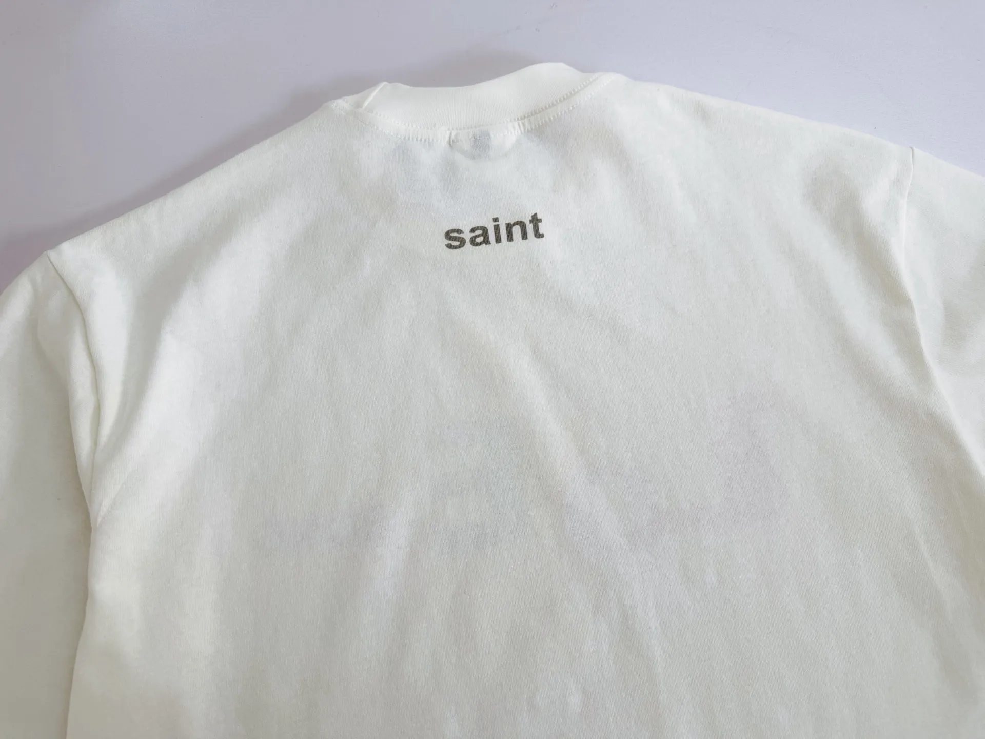 ❥8031#P116 Saint Mxxxxxx short-sleeved T-shirt, made of soft cotton fabric, comfortable and breathable. The words "LOVE SONG" are printed on the front. It has a full street feel and a loose fit. It is suitable for daily casual or street wear. Size: (S-M-L-XL) Color: Beige